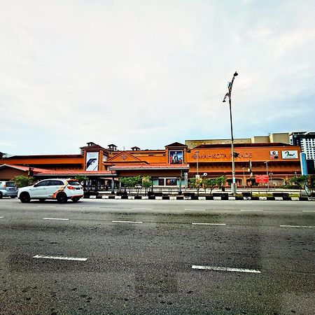 Bandar Melaka Family Bungalow Private Pool Bbq Wifi Netflix Εξωτερικό φωτογραφία