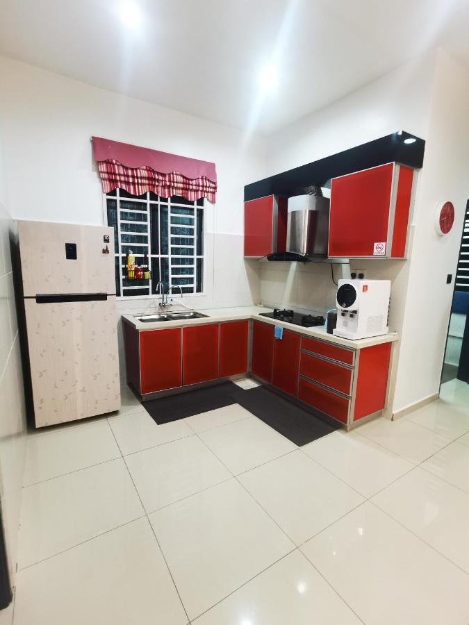 Bandar Melaka Family Bungalow Private Pool Bbq Wifi Netflix Εξωτερικό φωτογραφία