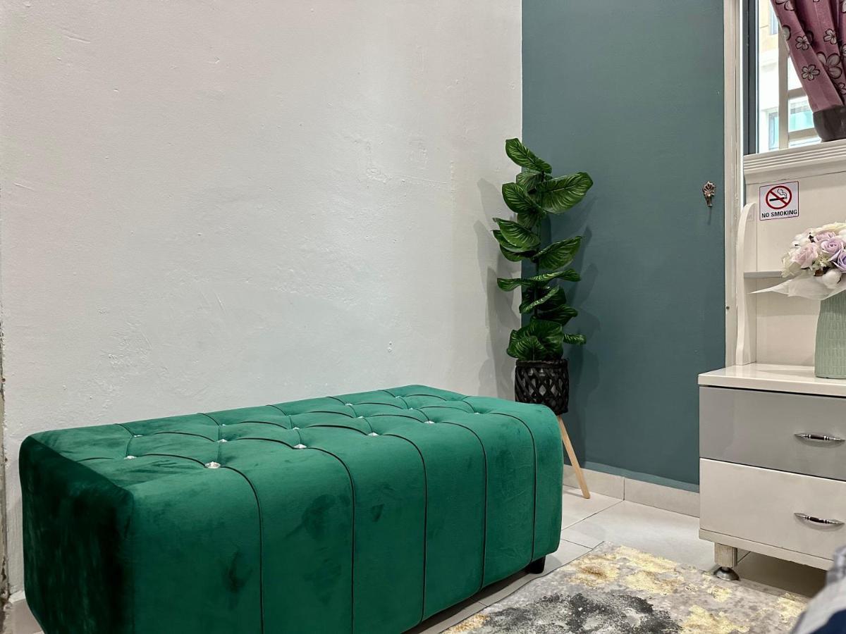 Bandar Melaka Family Bungalow Private Pool Bbq Wifi Netflix Εξωτερικό φωτογραφία