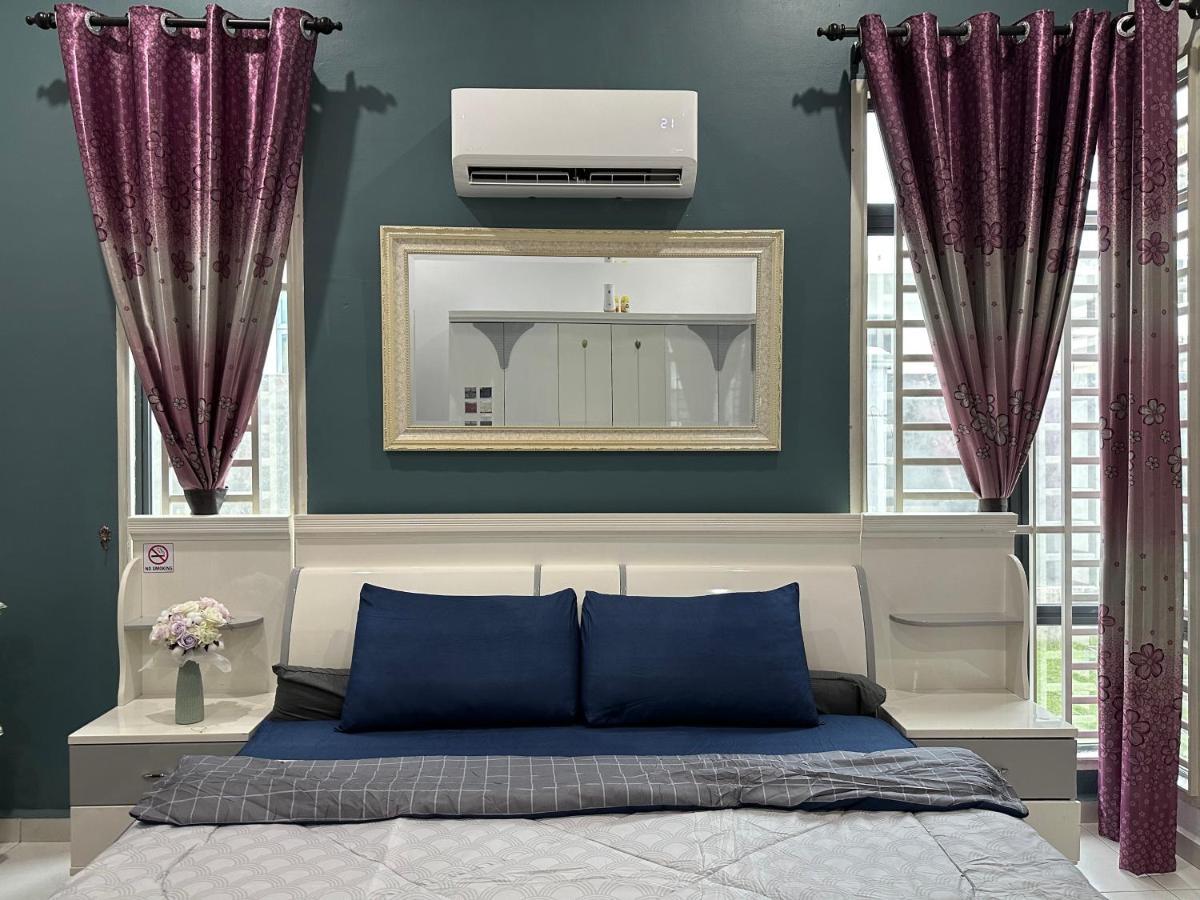 Bandar Melaka Family Bungalow Private Pool Bbq Wifi Netflix Εξωτερικό φωτογραφία